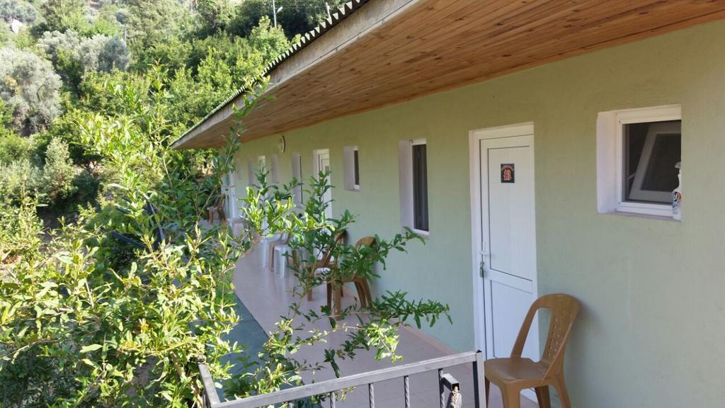 Bed and Breakfast George House Faralya Exteriér fotografie